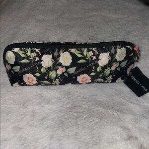 Kendall & Kylie Zip Pouch